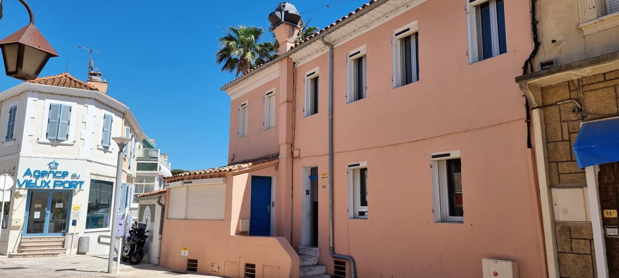 滨海圣西尔Les Pieds Dans L'Eau公寓 外观 照片
